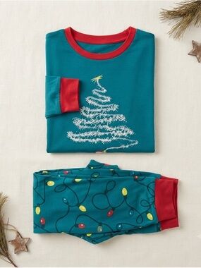 Kids Christmas 2-Piece Pajama Set Tree and Lights